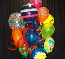 festive-balloon-bouquet